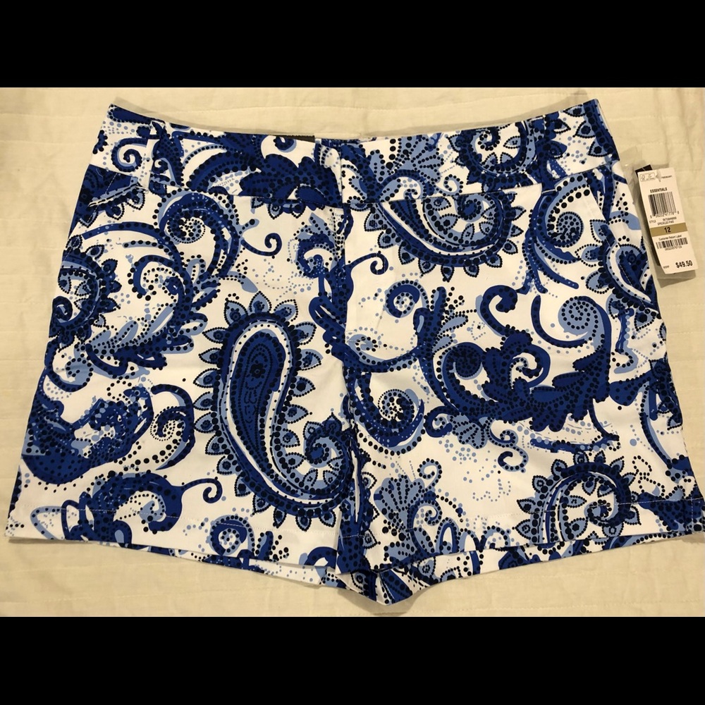 INC International Concepts, NWT, women’s shorts, blu/lt blu/wht pattern, 12.